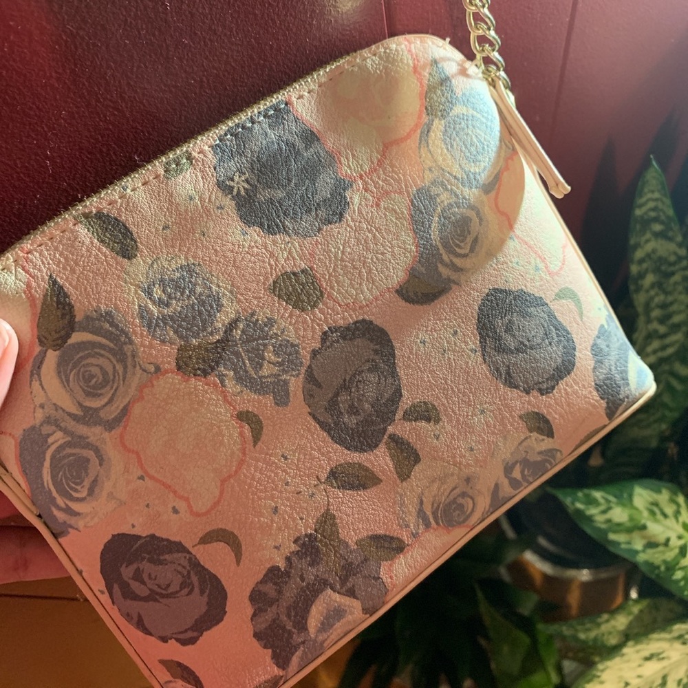 purse - Picture 2 of 6